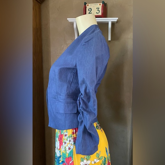 NWT! ESLEY Blue Cotton Blend Ruched Sleeve Open Cut Blazer Jacket - Small - Picture 3 of 16